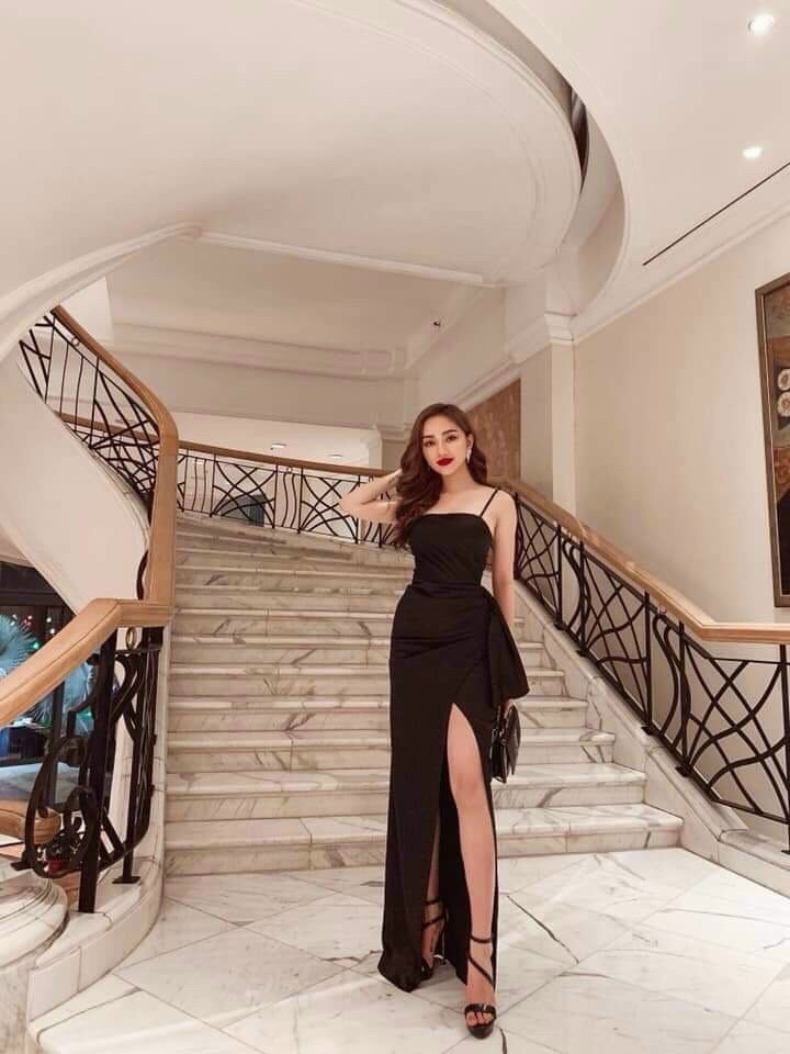Đầm Dạ Hội Hai Dây Eo Cách Điệu - D426